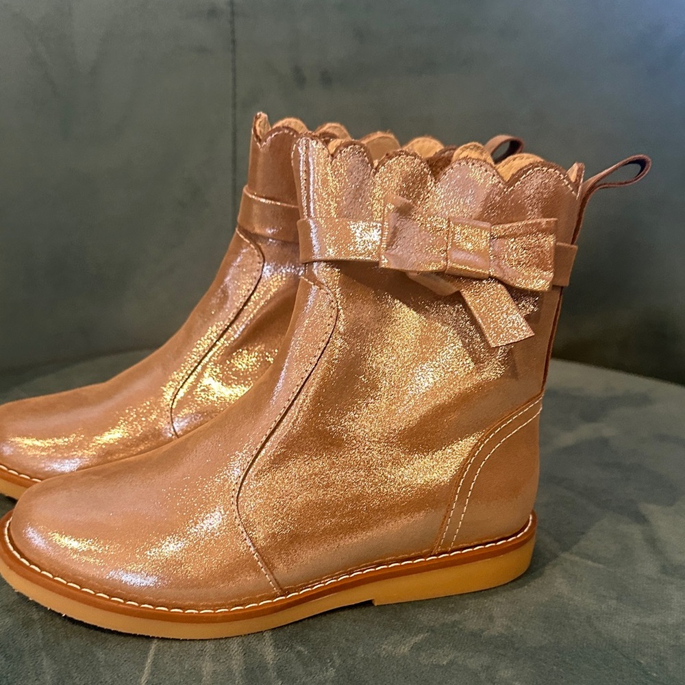 Elephantito Gold Ankle Boots with Bow size 11